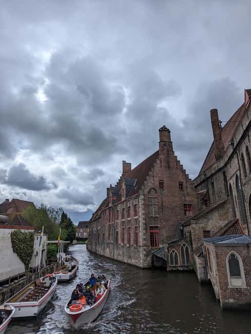 image n.3 of Bruges: Walking Tour with Hot Chocolate & Chocolate Tasting activity in Bruges, uploaded by supplier
