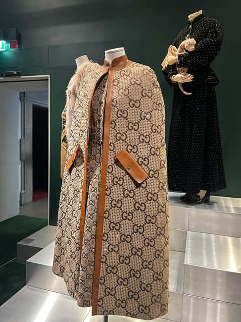 imagem n.12 de Excursão pela história da moda em Florença: Museu Gucci e caminhada guiada atividade em Florença, carregada pelo fornecedor