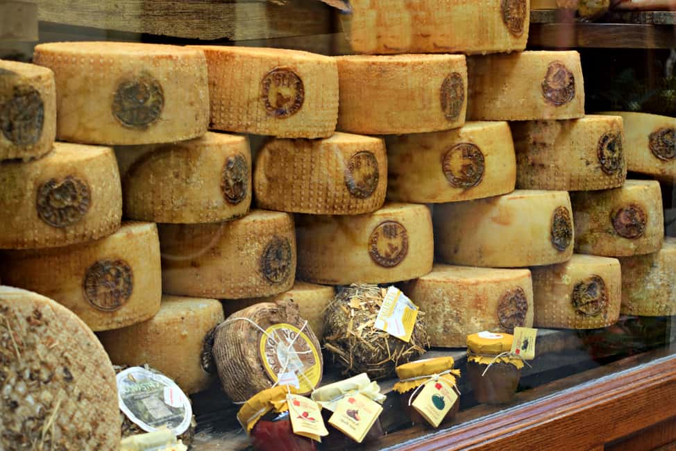 Immagine nº 19 di Firenze: Monteriggioni e Val d'Orcia Degustazione di vini opzionale attività a Monteriggioni, caricata dal fornitore