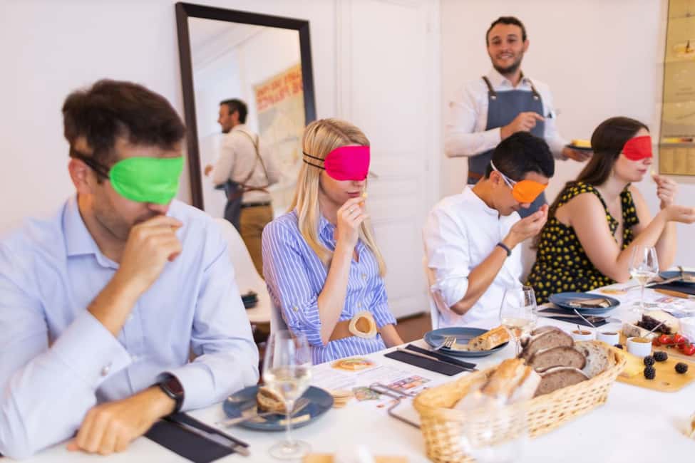 Image N°1 de Tour de France des fromages et des vins avec Tasty Games activité à Paris, publiée par le prestataire