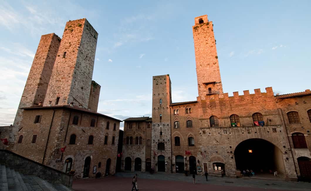 Immagine nº 4 di Tour di un giorno di Siena e San Gimignano e degustazione di vini da Roma attività a Siena, caricata dal fornitore