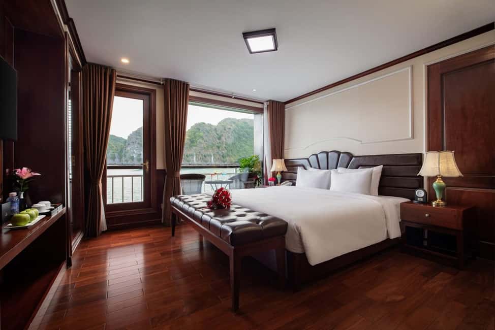 image n.23 of From Hanoi: 2-Day Cruise Trip with Private Balcony & Bathtub activity in Ha Long, uploaded by supplier