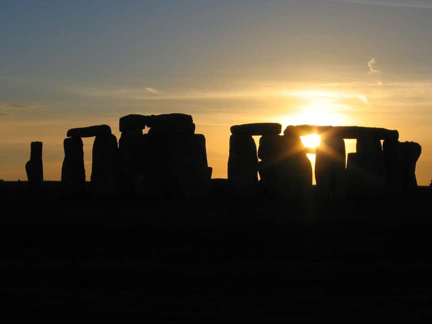 imagem n.21 de Stonehenge Tour particular ao pôr do sol com Lacock e Bath atividade em Amesbury, carregada pelo fornecedor