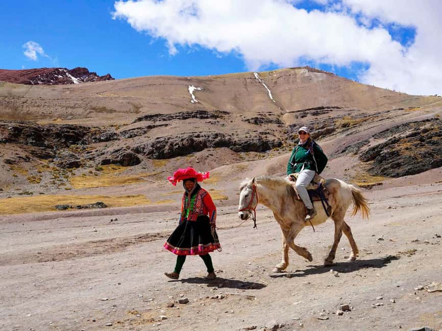 afbeelding n.2 van Cusco: Regenboogberg en Rode Vallei met gids en maaltijden activiteit in Regio Cuzco, geüpload door aanbieder
