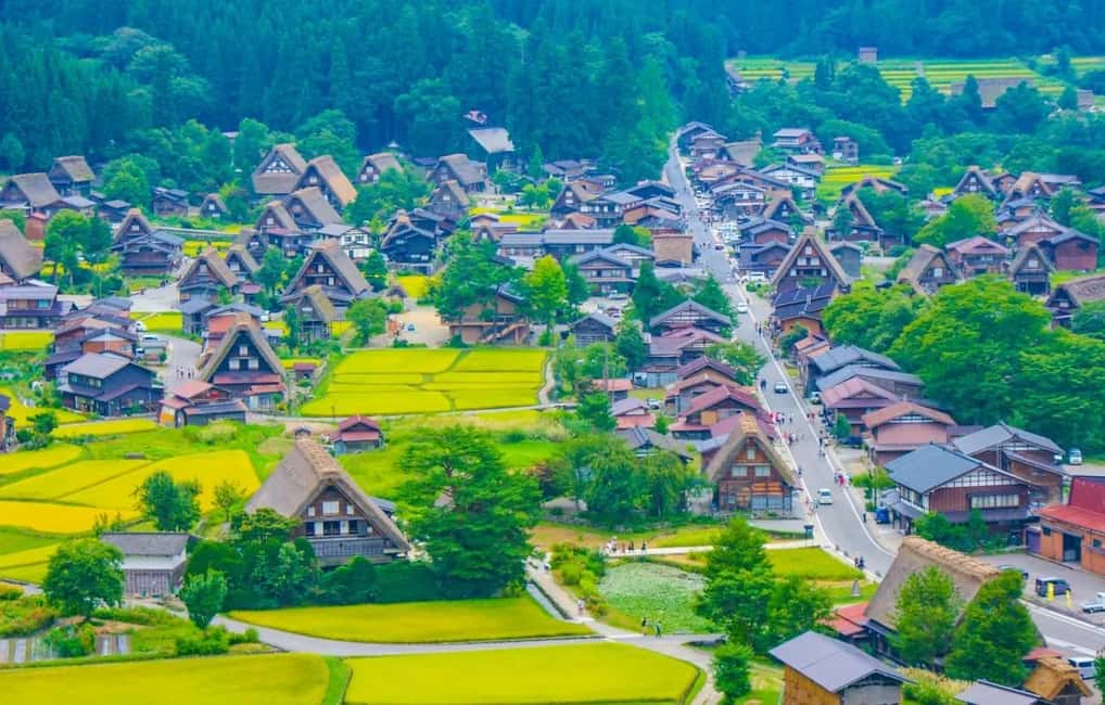 image n.3 of Shirakawago&HidaTakayama&GujoHachiman 1 Day Tour from Nagoya activity in Gujo, uploaded by supplier