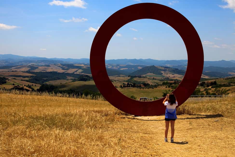 Immagine nº 3 di Tour per piccoli gruppi di San Gimignano, Volterra, Abbazia di San Galgano attività a Chiusdino, caricata dal fornitore