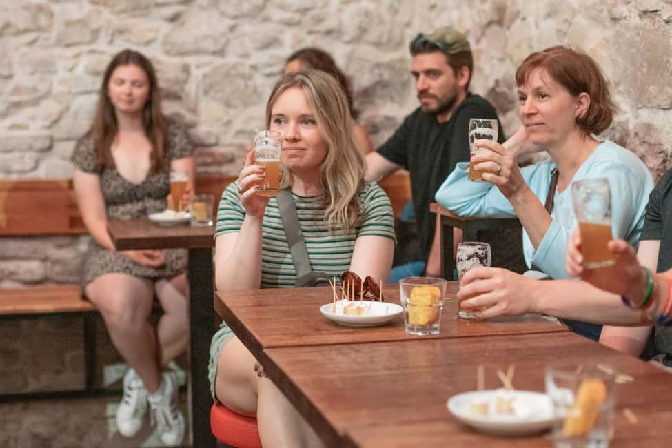 imagem n.9 de Praga: Experiência de degustação de cerveja checa com petiscos atividade em Praga, carregada pelo fornecedor