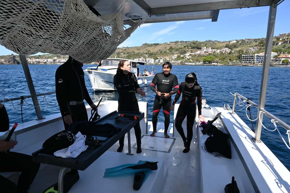 image n.6 of Catania: Boat Tour and Snorkeling with Aperitif and Prosecco activity in Acireale, uploaded by supplier