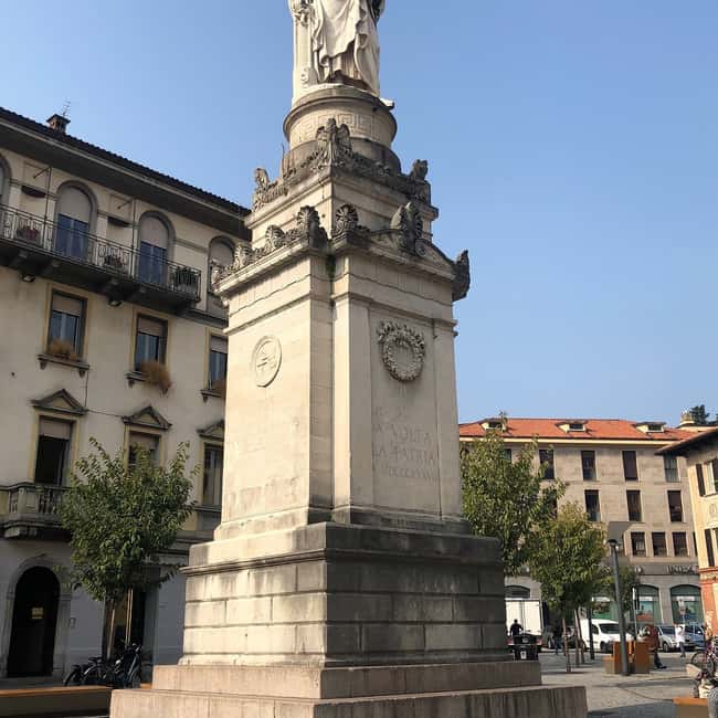 Immagine nº 4 di Lago di Como: Tour guidato a piedi - Centro di Como attività a Lombardia, caricata dal fornitore