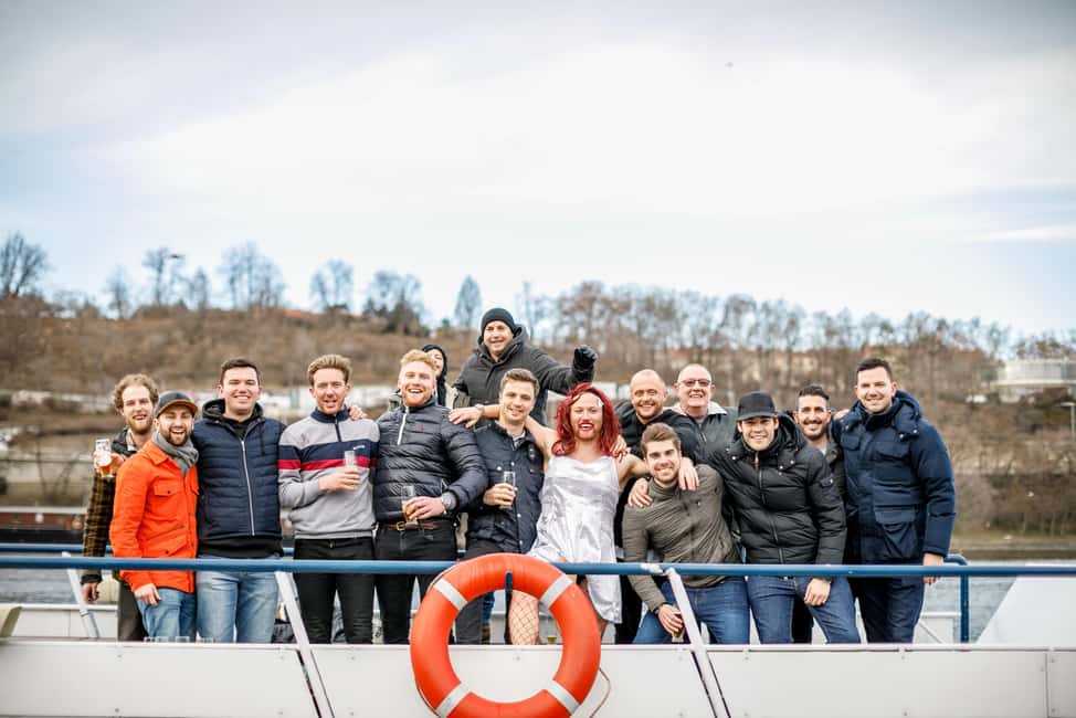 bilde nr.3 av Fest i Praha: Privat elvecruise med ubegrenset drikke aktivitet i Tsjekkia, lastet opp av leverandør