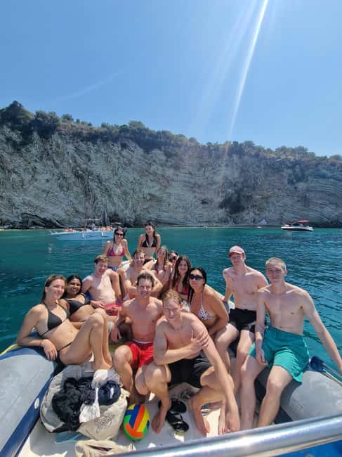 billede nr.3 af aktiviteten Sarande: Bådtur til Krorez med snorkling, drikkevarer og svømning i Himarë, uploadet af udbyder