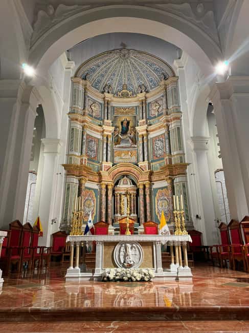 image n.9 of Panama City: Half-day tour of highlights and Panama Canal activity in Panama City, uploaded by supplier