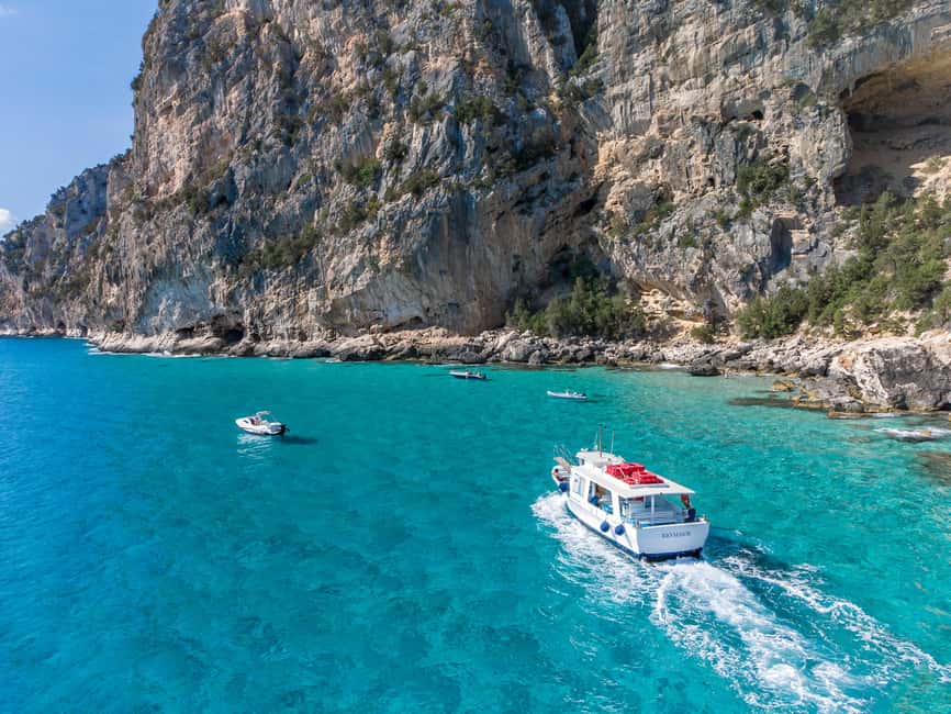Bild Nr. 3 von Cala Gonone: Cala Luna und Cala Sisine Bootstour Aktivität in Dorgali, hochgeladen vom Anbieter