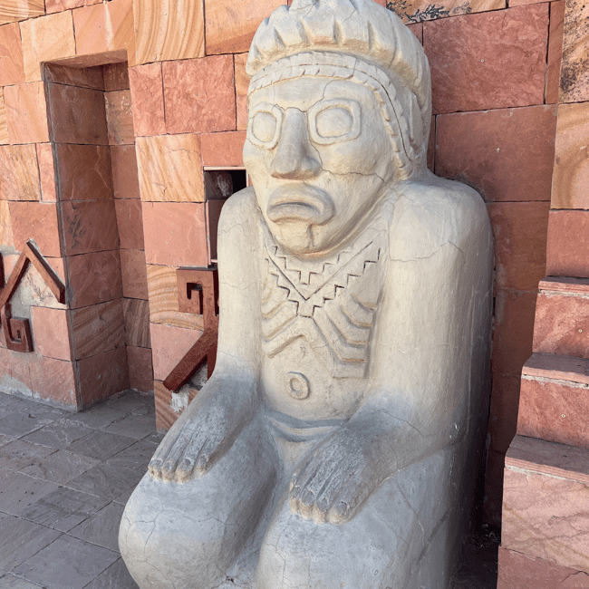 imagem n.1 de Tiwanaku; Ruínas Pré-Inca de La Paz atividade em La Paz, carregada pelo fornecedor