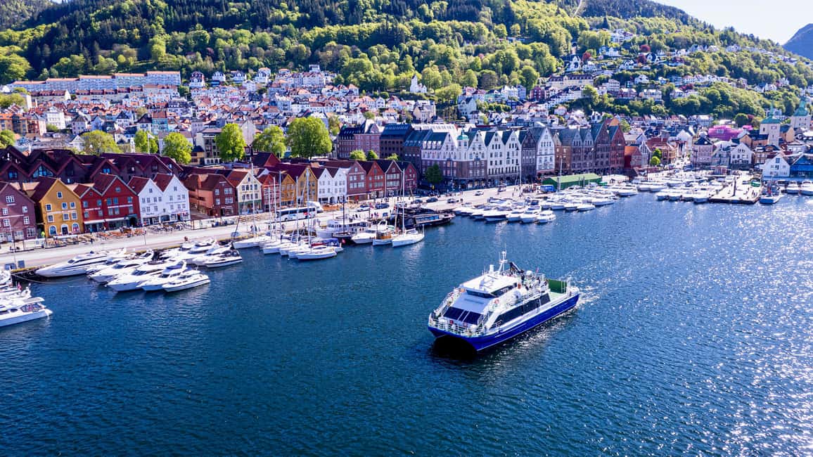 Bild Nr. 3 von Bergen: Mostraumen-Fjordkreuzfahrt mit lokalem Guide Aktivität in Modalen, hochgeladen vom Anbieter