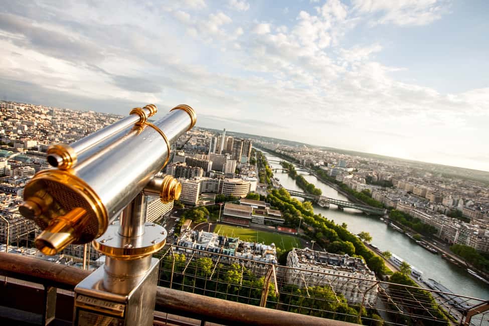 imagem n.8 de Paris: Acesso à Torre Eiffel por elevador e cruzeiro pelo Rio Sena atividade em Paris, carregada pelo fornecedor