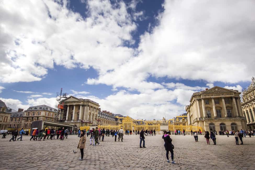 image n.2 of Paris: Gardens of Versailles Walking Tour & Palace Entry activity in Paris, uploaded by supplier