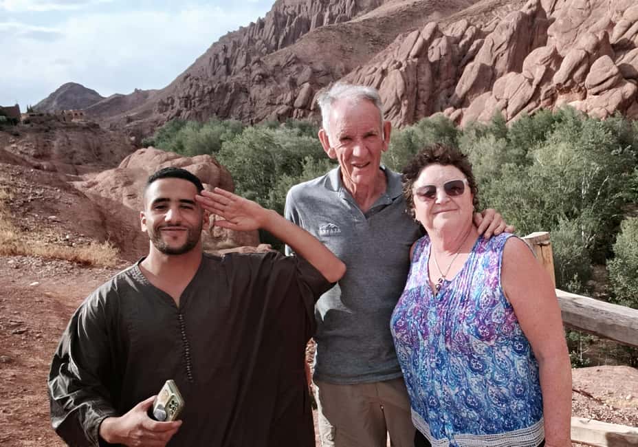 imagen n.º 4 de Desde Marrakech: tour de 5 días a Chefchaouen y el desierto de Merzouga actividad en Drâa-Tafilalet, subida por el proveedor