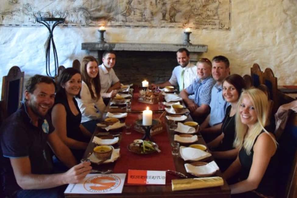 Immagine nº 4 di Tallinn: tour a piedi tra cibo e storia attività a Tallinn, caricata dal fornitore