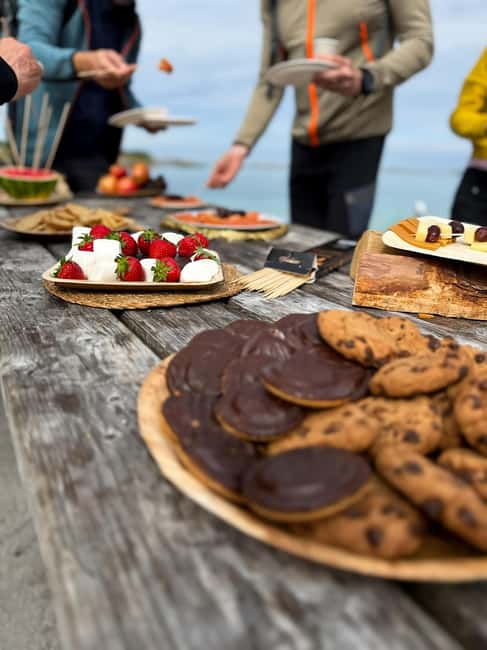 bild nr.8 av Tromsö: Fjordar och Sommarøyöarna med laxpicknick aktivitet i Tromsø, uppladdad av arrangören