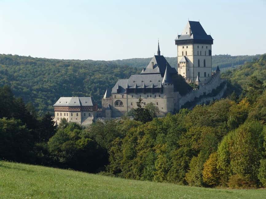 Immagine nº 2 di Praga: Tour guidato del Castello di Karlštejn con biglietto d'ingresso attività a Karlštejn, caricata dal fornitore