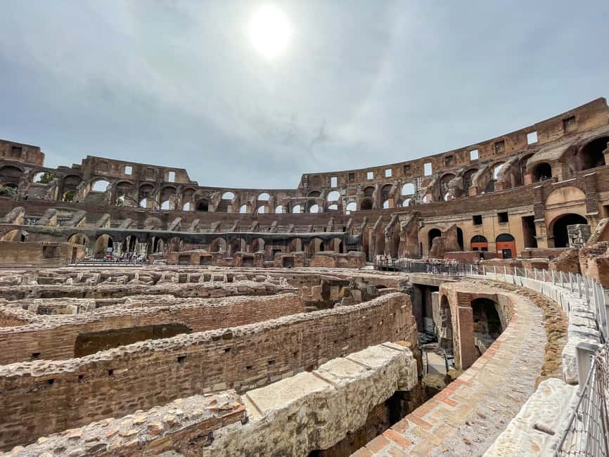 imagem n.7 de Roma: Tour pelo Coliseu com acesso à Arena dos Gladiadores atividade em Roma, carregada pelo fornecedor
