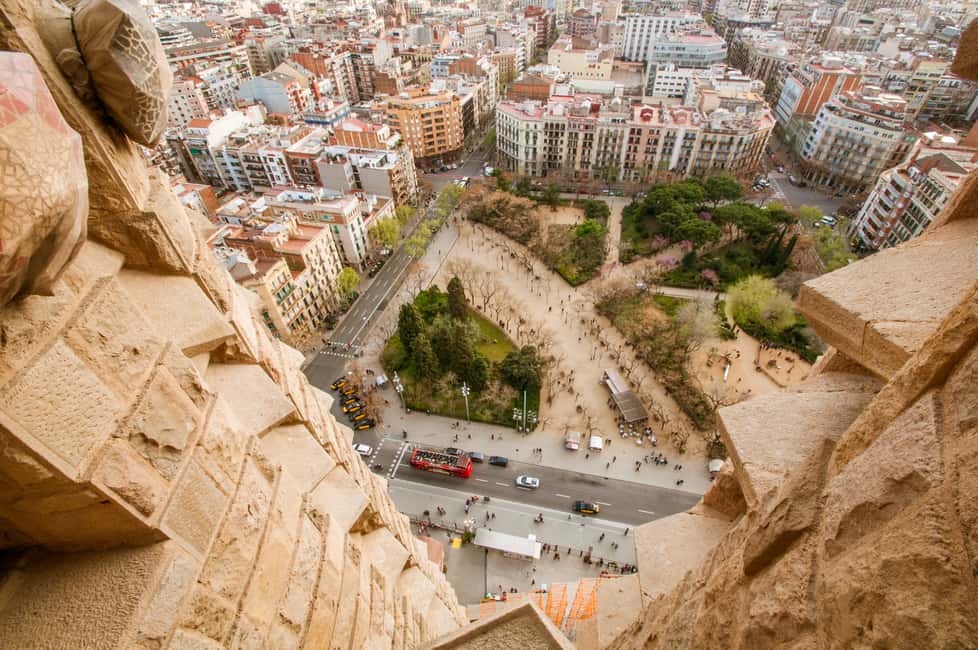 image n.10 of Barcelona: Fast-Track Sagrada Familia and Towers Guided Tour activity in Barcelona, uploaded by supplier