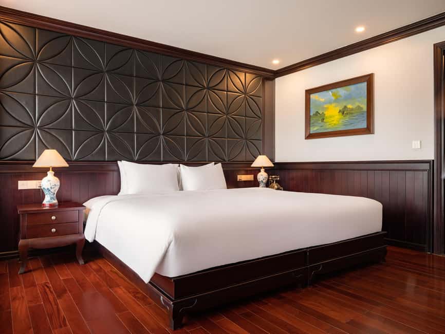image n.3 of 2-Day: Halong Lan Ha Bay 5 Stars Cruises w/Balcony & Bathtub activity in Ha Long, uploaded by supplier