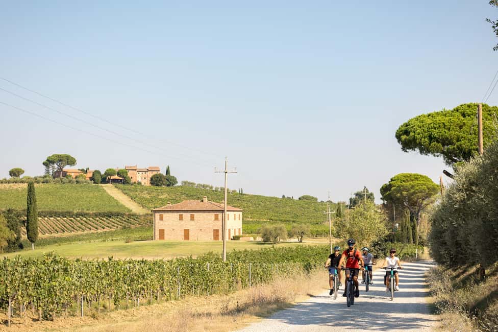 image n.2 of Cortona: Val di Chiana E-Bike Tour with Optional Wine Lunch activity in Cortona, uploaded by supplier