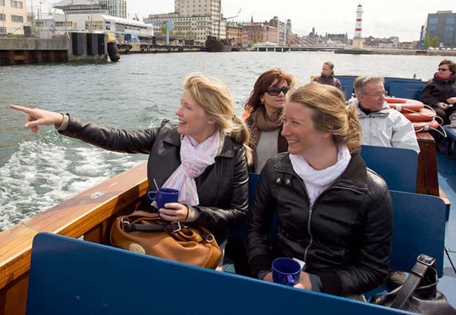 Bild Nr. 2 von Malmö: Rundan Sightseeing Bootstour Aktivität in Malmö, hochgeladen vom Anbieter
