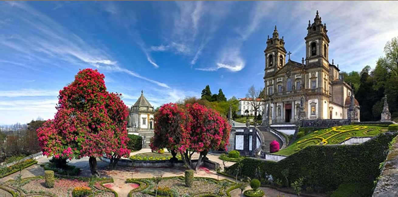 image n.1 of From Porto: Braga and Guimarães Day Trip with Lunch activity in Guimaraes, uploaded by supplier
