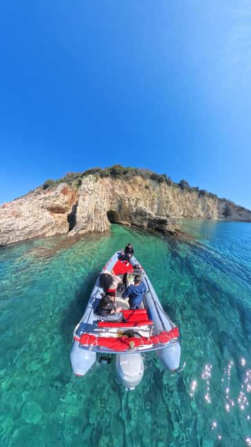 image n.3 of Sarandë: Boat Tour to Kroreza with Snorkelling and Umbrella activity in Sarandë, uploaded by supplier