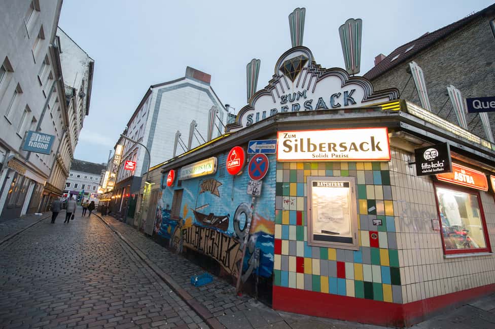 image n.10 of Hamburg: Olivia Jones Tour with Iconic Barker Fabian activity in Hamburg, uploaded by supplier