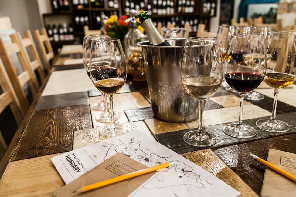 Image N°3 de Budapest : Cours de dégustation de vins hongrois (Essentials of Hungarian Wine Tasting Class) activité à Budapest, publiée par le prestataire