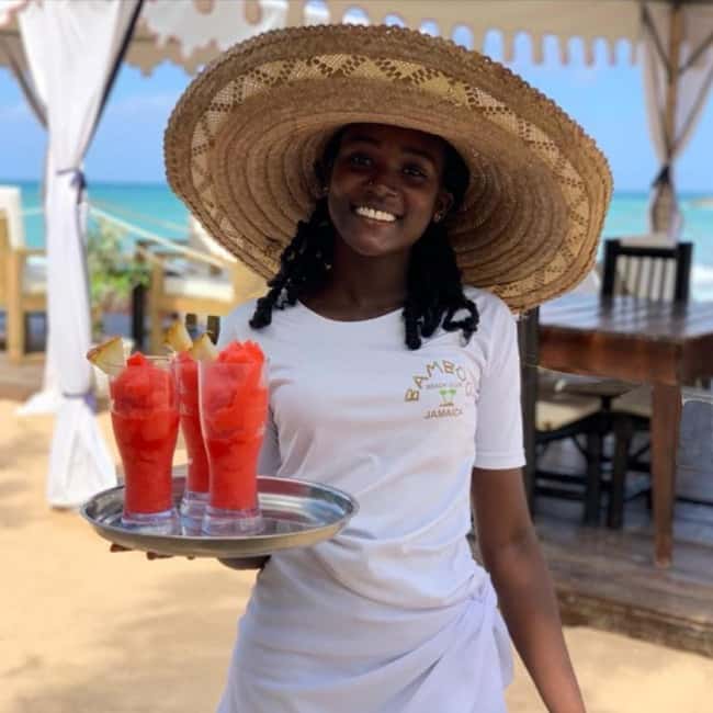 imagem n.11 de Falmouth: Tubulação no rio Jungle e acesso VIP ao Bamboo Beach Club atividade em Condado de Cornwall, carregada pelo fornecedor