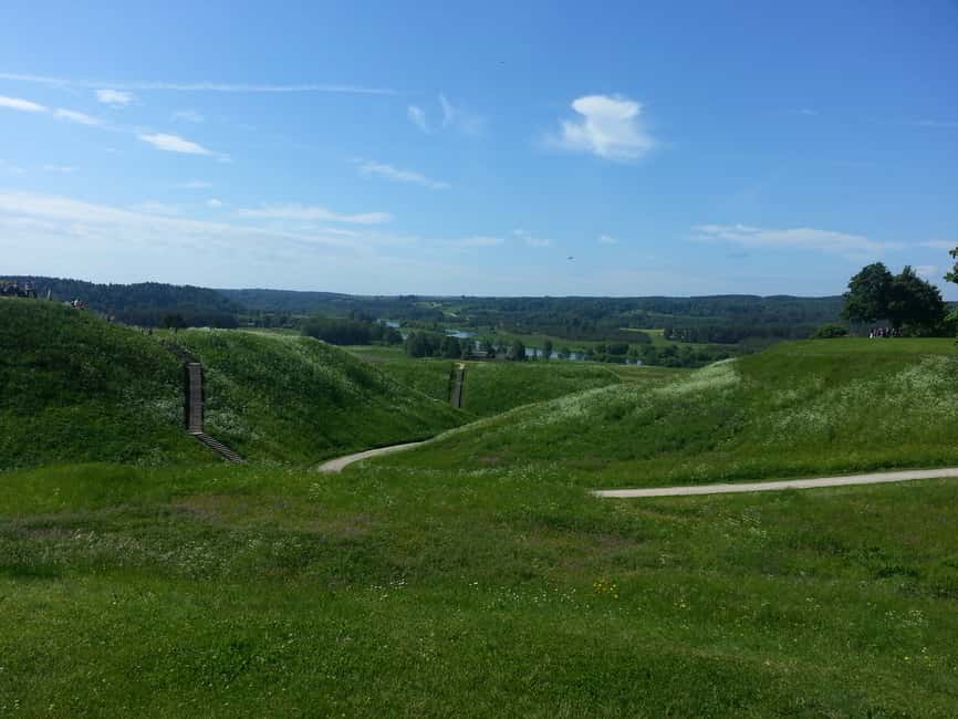 imagem n.3 de Excursão privada de 1 dia a Vilnius, Trakai e Kernave atividade em Vilnius, carregada pelo fornecedor