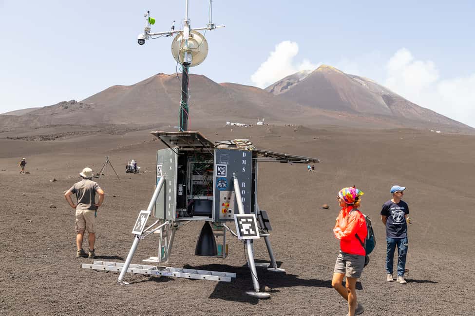 Bild Nr. 16 von Ätna: Geführte Vulkangipfel-Wandertour mit Seilbahn Aktivität in Catania, hochgeladen vom Anbieter