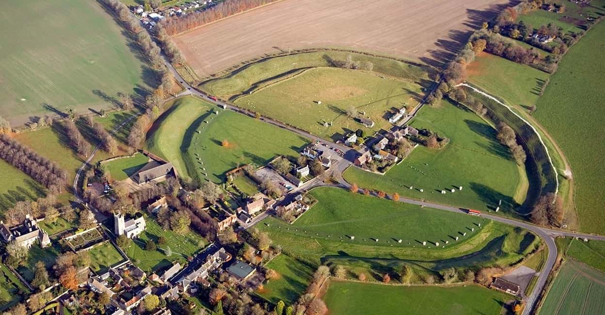 image n.3 of From London: Stonehenge & The Stone Circles of Avebury Tour activity in Amesbury, uploaded by supplier