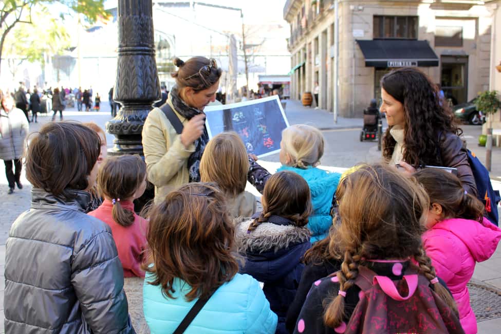 image n.2 of Barcelona: Barrio Gótico Dragon Tour for Families activity in Barcelona, uploaded by supplier