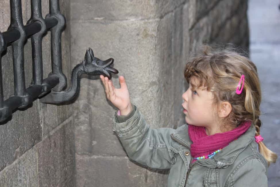 image n.8 of Barcelona: Barrio Gótico Dragon Tour for Families activity in Barcelona, uploaded by supplier