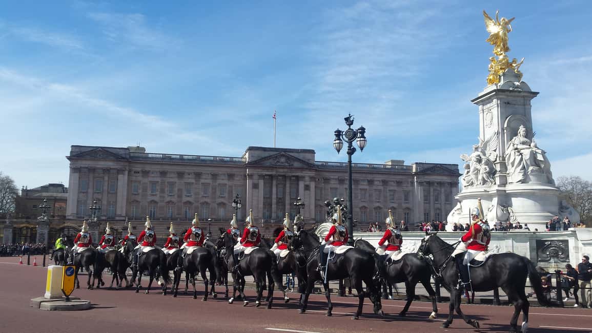 image n.13 of London: Changing of the Guard Walking Tour activity in London, uploaded by supplier