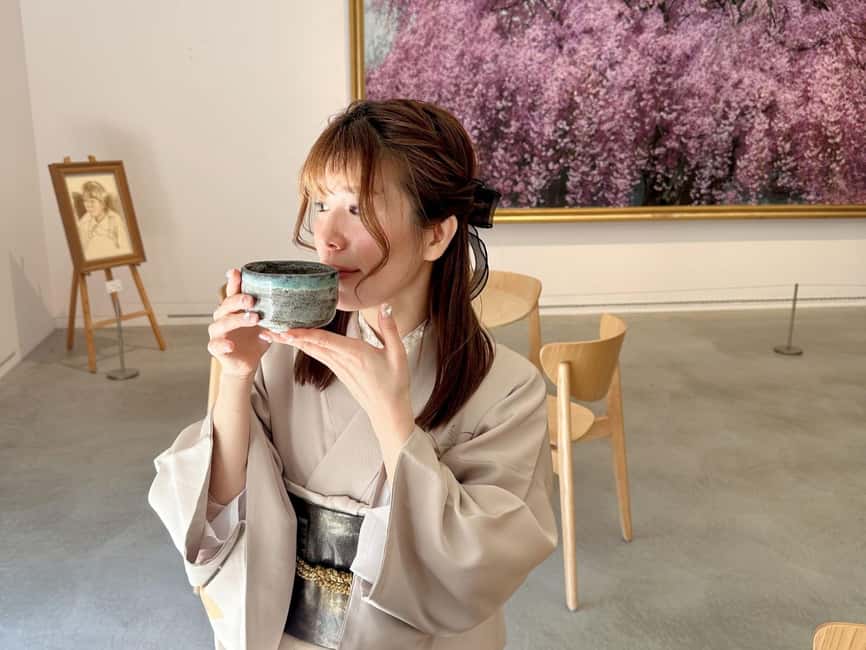 image n.32 of Tokyo: Traditional Kimono Rental Experience at Wargo activity in Tokyo, uploaded by supplier
