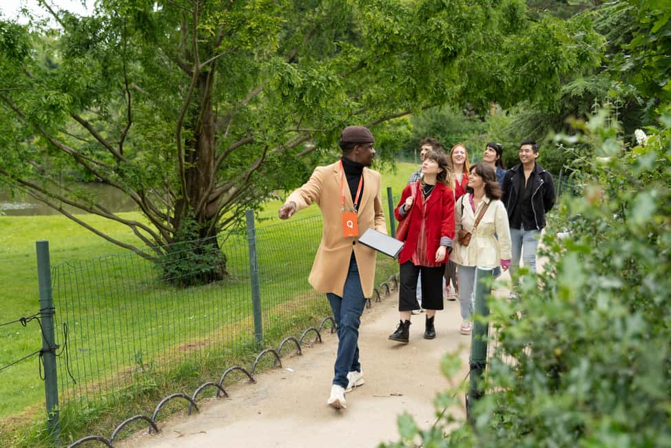 image n.4 of Paris: Eiffel Tower Guided Tour with Summit Access activity in Paris, uploaded by supplier