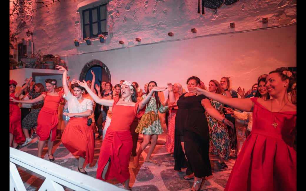 image n.21 of Santorini: The Greek Wedding Show activity in Fira, uploaded by supplier