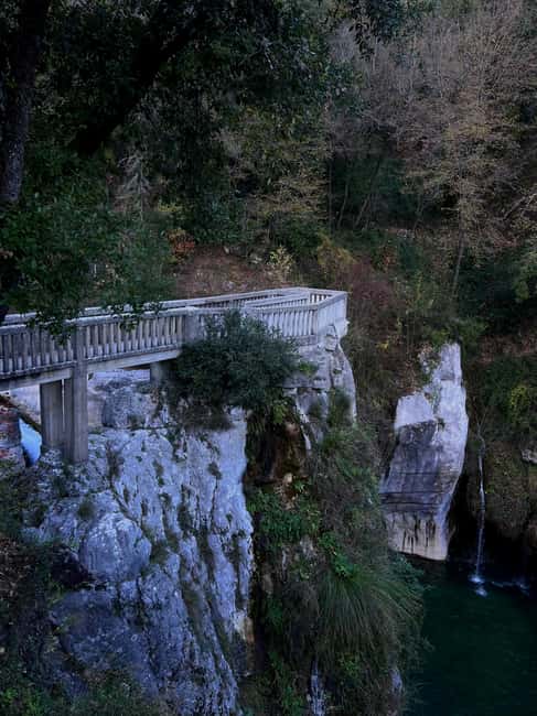 image n.10 of Grasse, Gourdon and local wine tasting activity in Grasse, uploaded by supplier