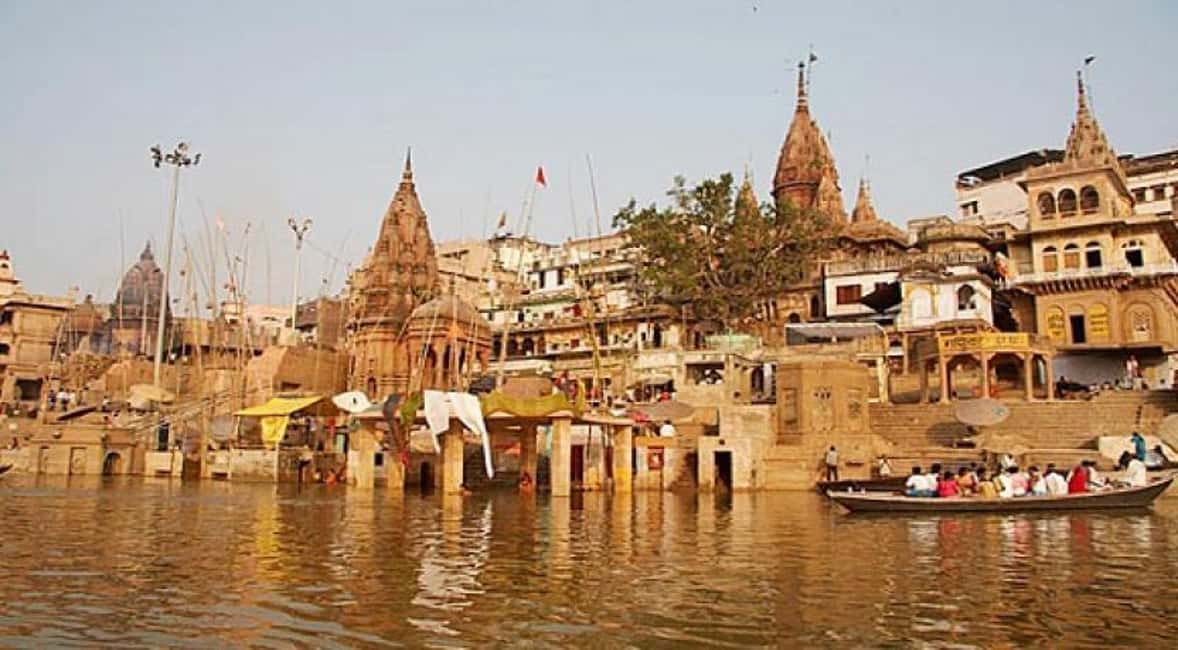 imagem n.3 de Varanasi : Passeio de barco ao nascer do sol atividade em Uttar Pradesh, carregada pelo fornecedor