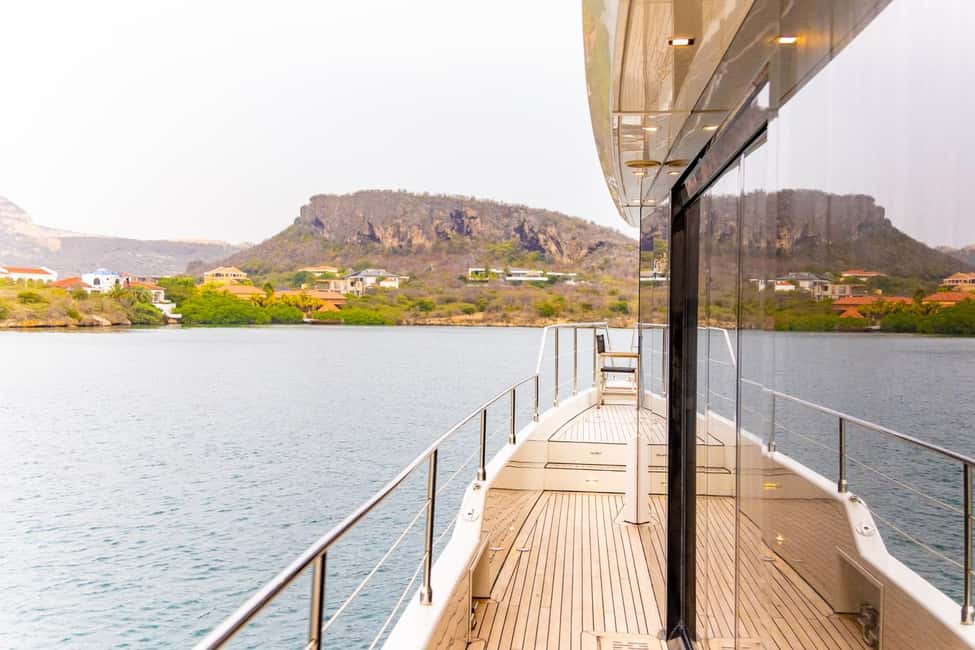 afbeelding n.5 van Willemstad: Catamaran Yacht Tour Klein Curaçao activiteit in Curaçao, geüpload door aanbieder