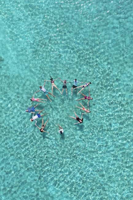 Immagine nº 4 di Maafushi: tour in barca con snorkeling nei giardini di corallo e pranzo attività a Maafushi, caricata dal fornitore