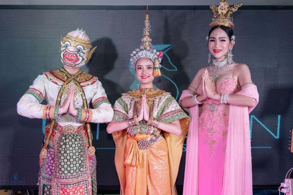 image n.6 of Bangkok: Unicorn Chao Phraya River Dinner Cruise activity in Bangkok, uploaded by supplier