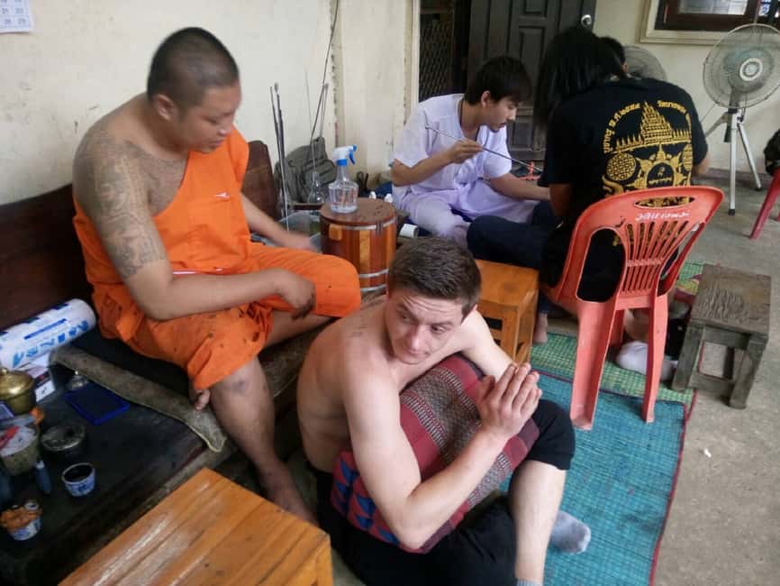 Image N°3 de Depuis Bangkok : Tatouage sacré au Wat Bang Phra activité à Nakhon Pathom, publiée par le prestataire